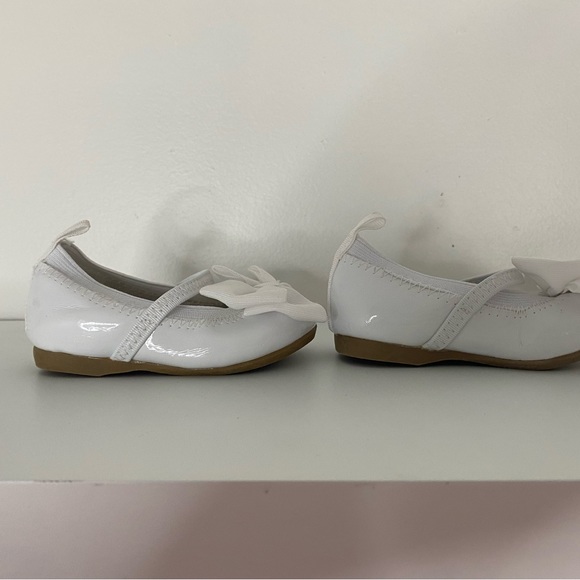 Koala Kids White Patten Leather Bow Dress Shoes - Picture 3 of 7